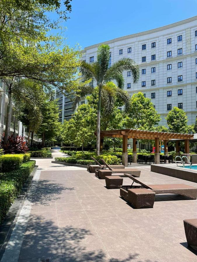 Studio Condo Building 81 Newport Boulevard Manila Bagian luar foto